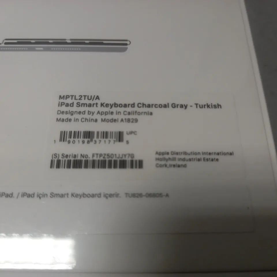 SEALED IPAD SMART KEYBOARD IN CHARCOAL GREY - A1829