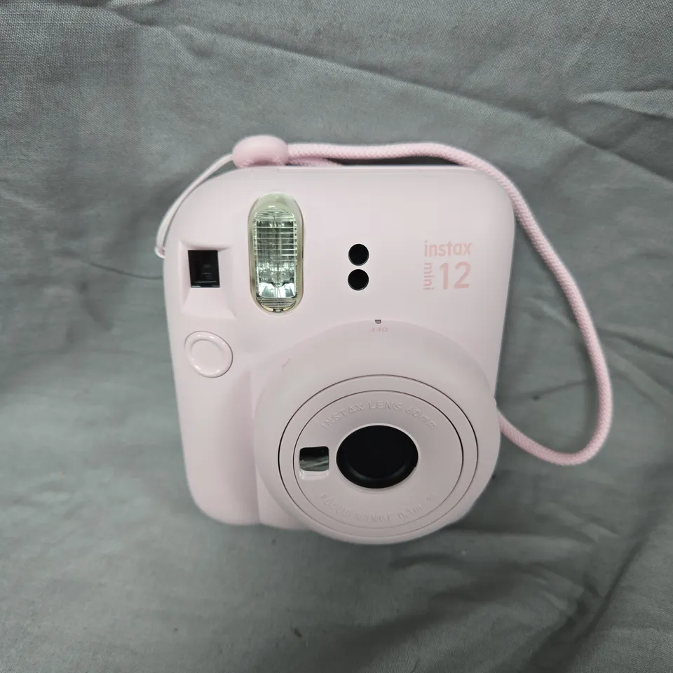 FUJIFILM INSTAX MINI 12 INSTANT CAMERA – BLOSSOM PINK