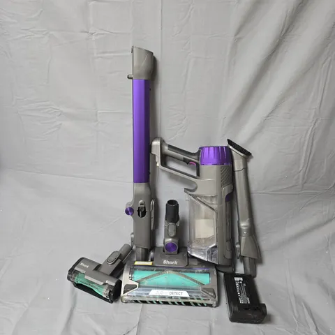 SHARK POWERDETECT CORDLESS PET VACUUM CLEANER IP1251UKT