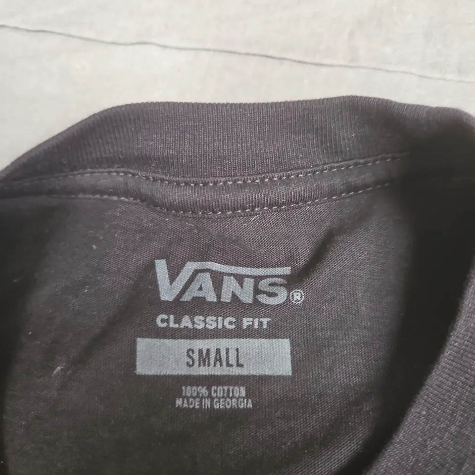 VANS CLASSIC FIT T-SHIRT – BLACK & TEAL, SMALL