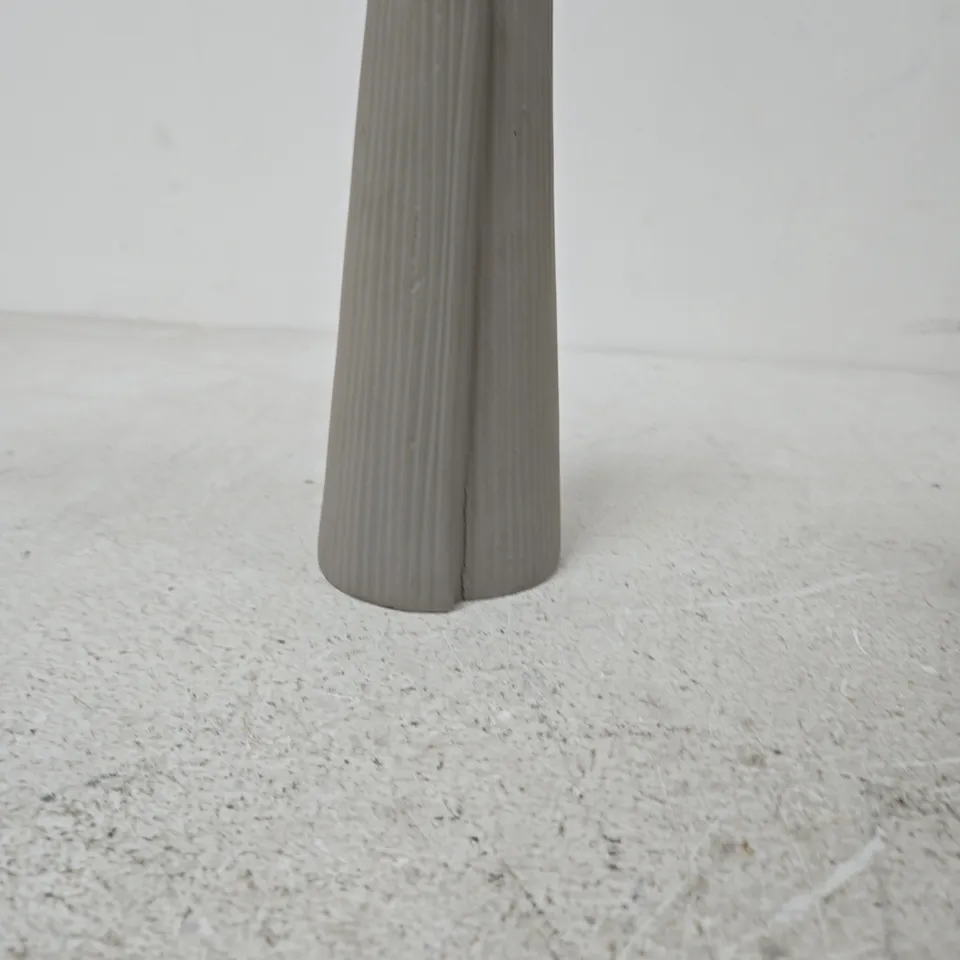 KELLY HOPPEN DECORATIVE CERAMIC VASE GREY RIBBED FINISH, SIGNED ON BASE BY KELLY HOPPEN