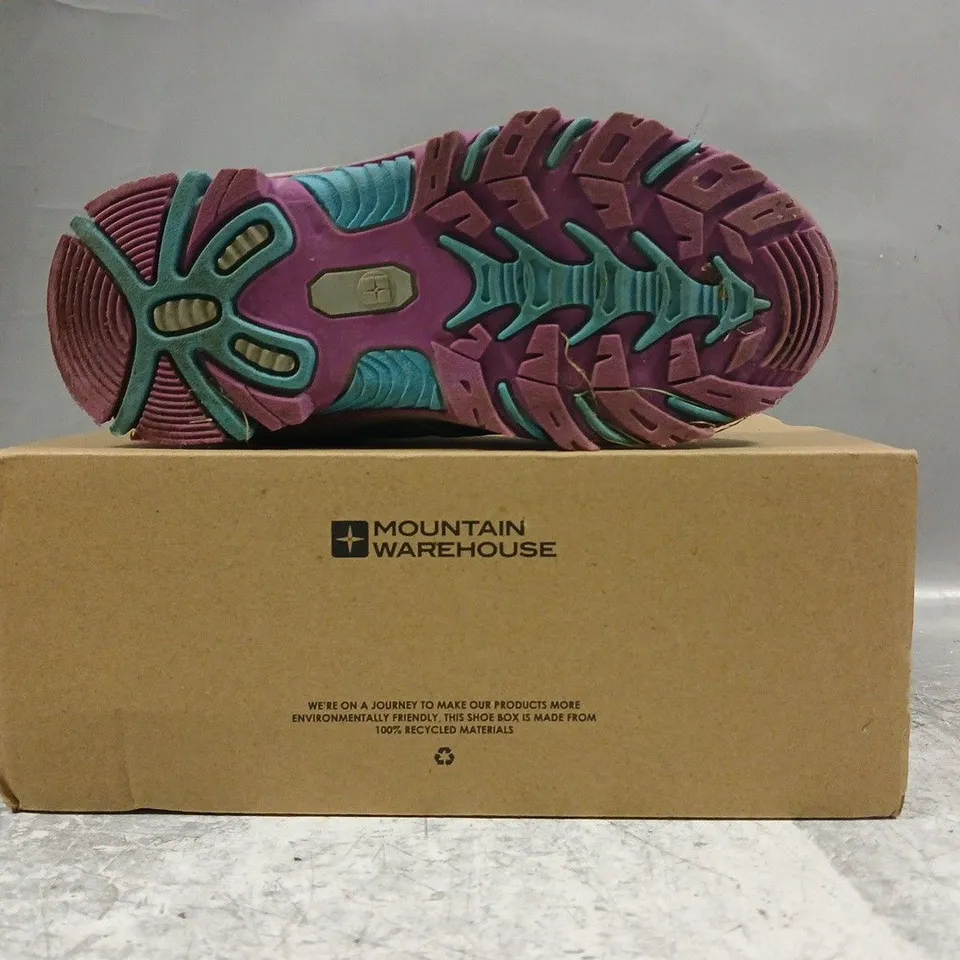 BOXED PAIR OF MOUNTAIN WAREHOUSE OSCAR 2 KIDS WALKING BOOTS IN LILAC/MULTI SIZE UK 12