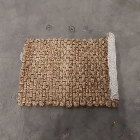 QUALITY DESIGNER DOOR MAT - APPROXIMATELY 58 x 40cm