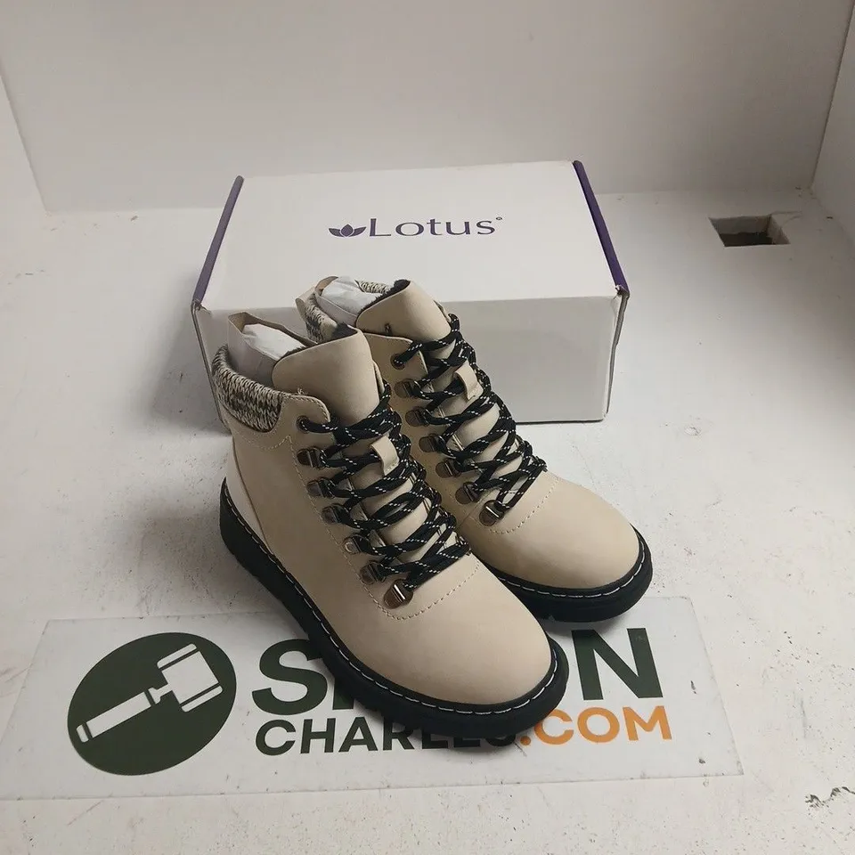 LOTUS MYRTLE ULB474 WINTER WHITE BOOTS – UK 5.5 (EU 38)