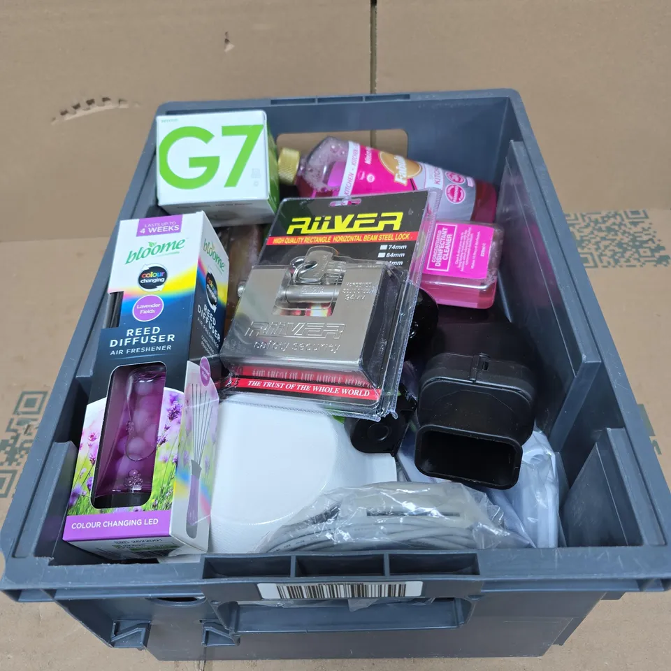 TOTE OF APPROXIMATELY 15 ASSORTED HOUSEHOLD ITEMS TO INCLUDE REED DIFFUSER, FABULOSA ITEMS, DEXCOM, STEEL LOCK ETC