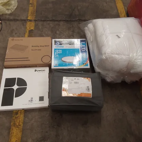 PALLET OF ASSORTED ITEMS INCLUDING: SOLAR BATTERY CHARGER, DUVETS, MOBILITY STEP STOOL, CEILING LIGHT ECT