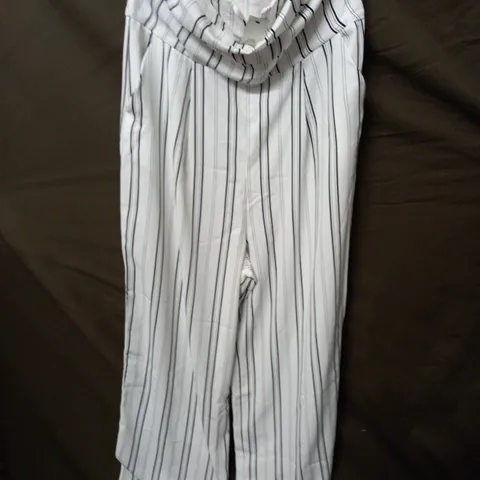 RIVER ISLAND SLEEVELESS JUMPSUIT IN PINSTRIPE - UK 18