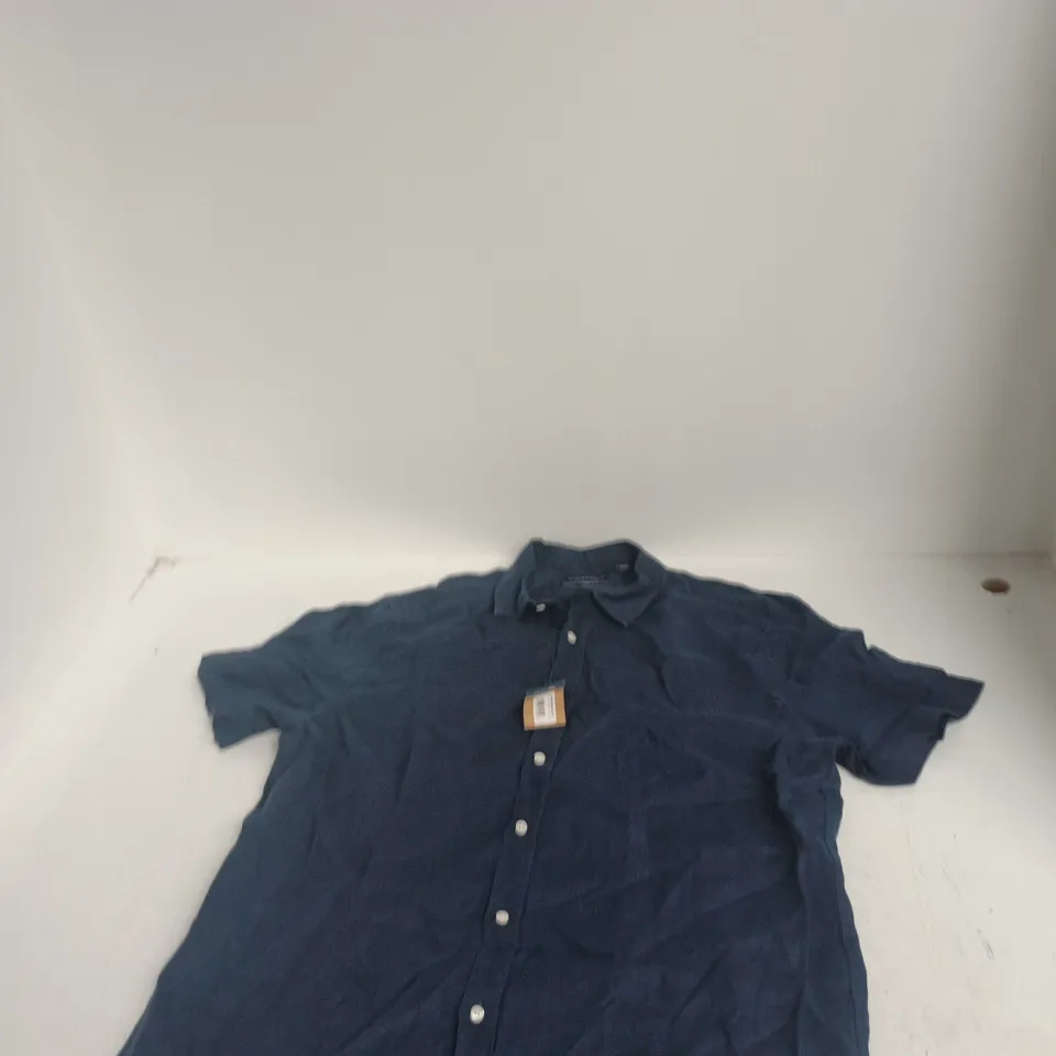 CHARLES TYRWHITT CLASSIC FIT NAVY SHIRT – UK XL