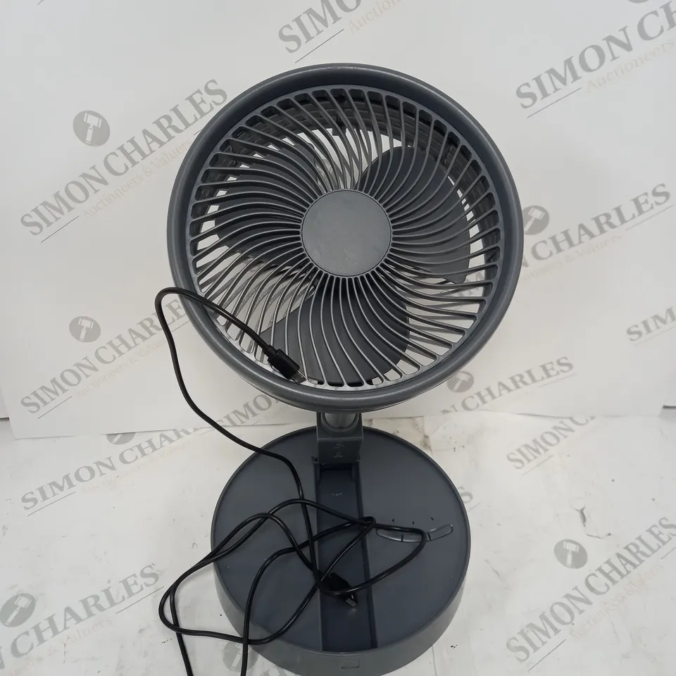 BELL & HOWELL RECHARGEABLE EXTENDABLE DESK & FLOOR FAN, GREY