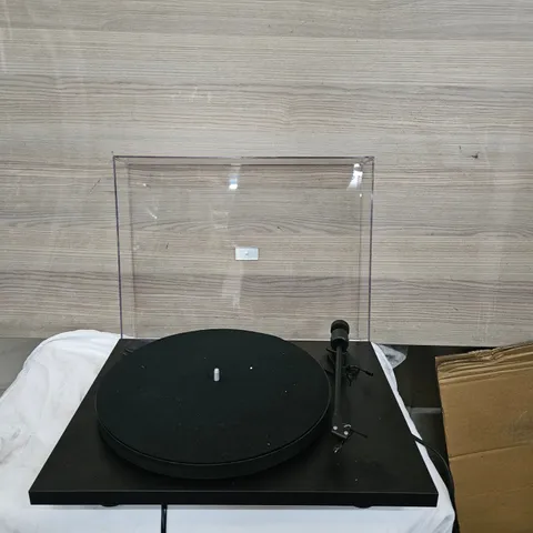 PRO-JECT AUDIO PRIMARY E TURNTABLE - BLACK