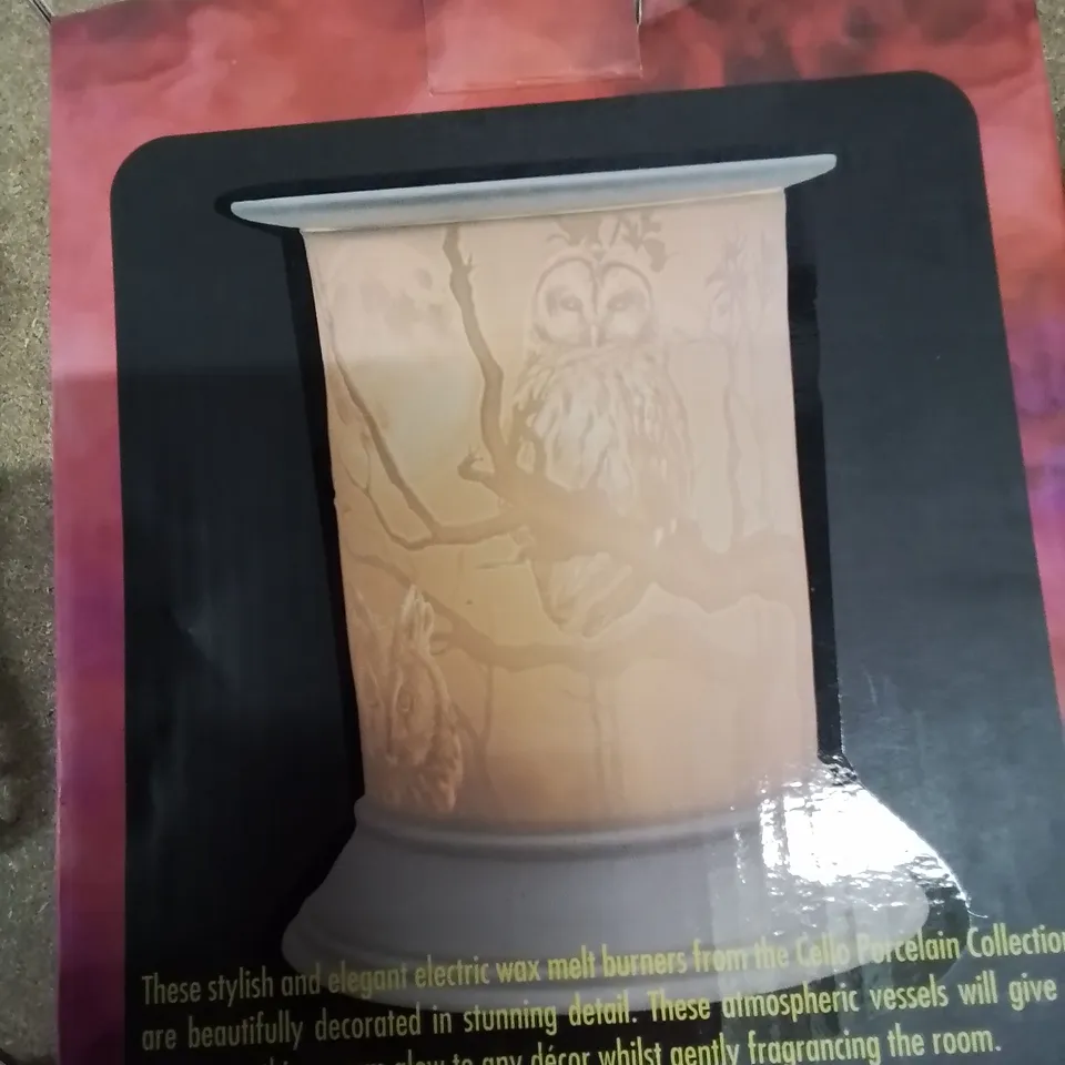 APPROXIMATELY 5 BRAND NEW BOXED ITEMS.