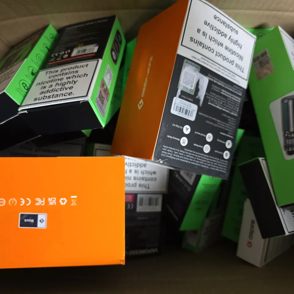 BOX OF APPROXIMATELY 20 ASSORTED E-CIGARETTE AND VAPING PRODUCTS TO INCLUDE VAPORESSO, VOOPOO, ASPIRE, ETC - COLLECTION ONLY