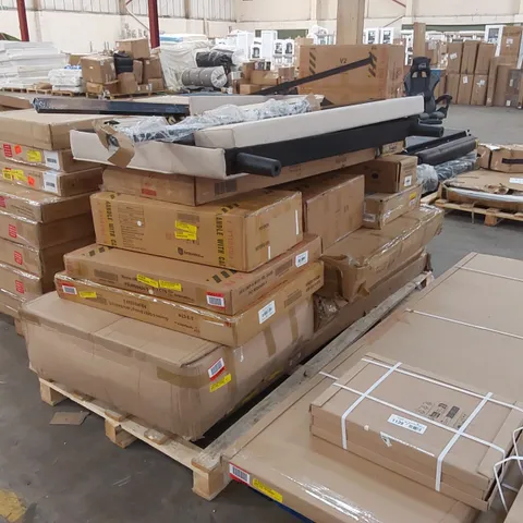 PALLET OF ASSORTED FURNITURE PARTS