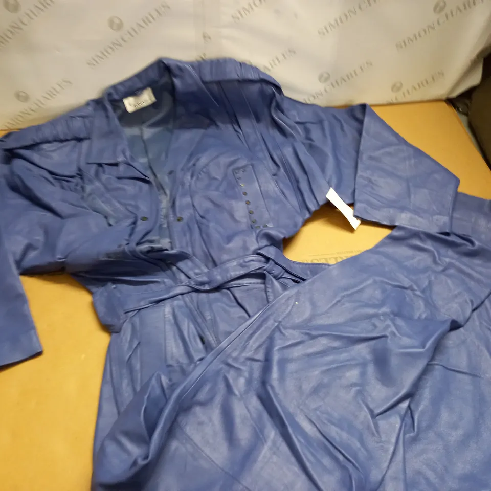 LOT OF APPROXIMATELY 6 RONNIE BLUE LEATHER BOILERSUITS - 40