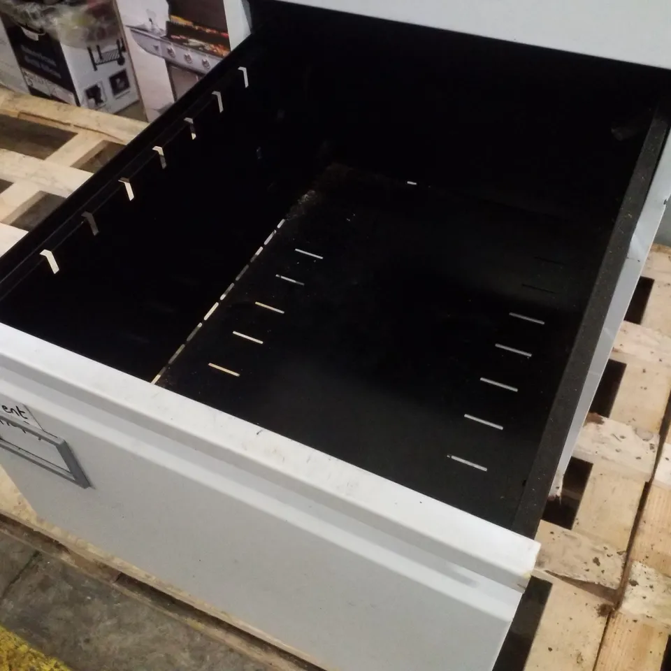 4 DRAW FILING CABINET