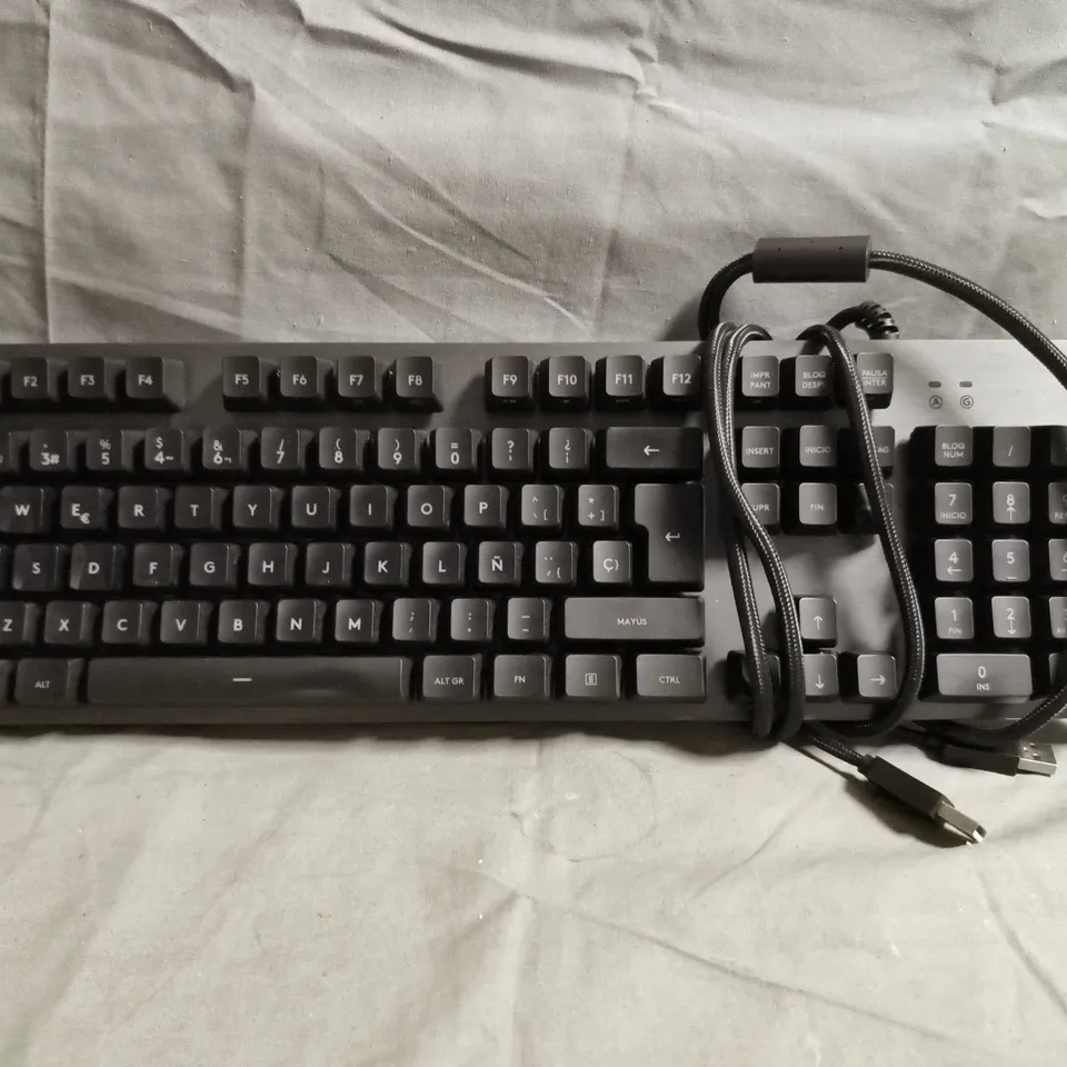 LOGITECH G413 CARBON MECHANICAL GAMING KEYBOARD