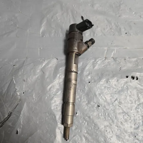 DIESEL FUEL INJECTOR