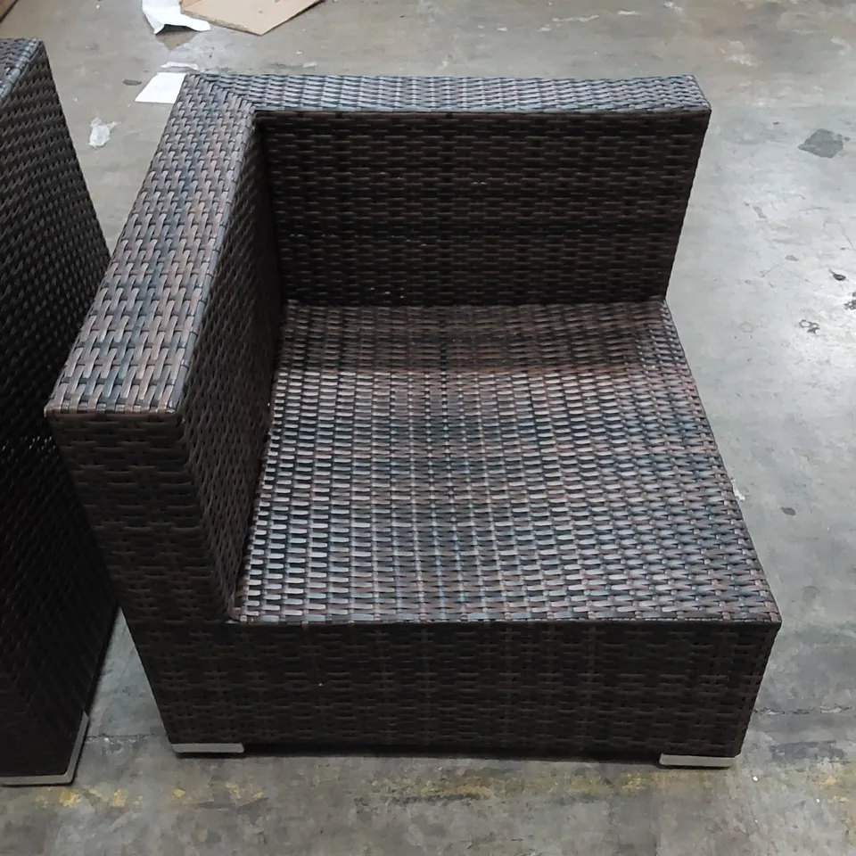 RATTAN CORNER PIECE BROWN