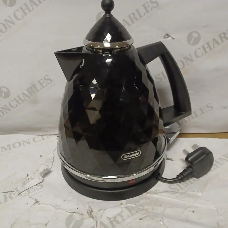 DELONGHI KBJ3001W BRILLANTE KETTLE RRP £64.99