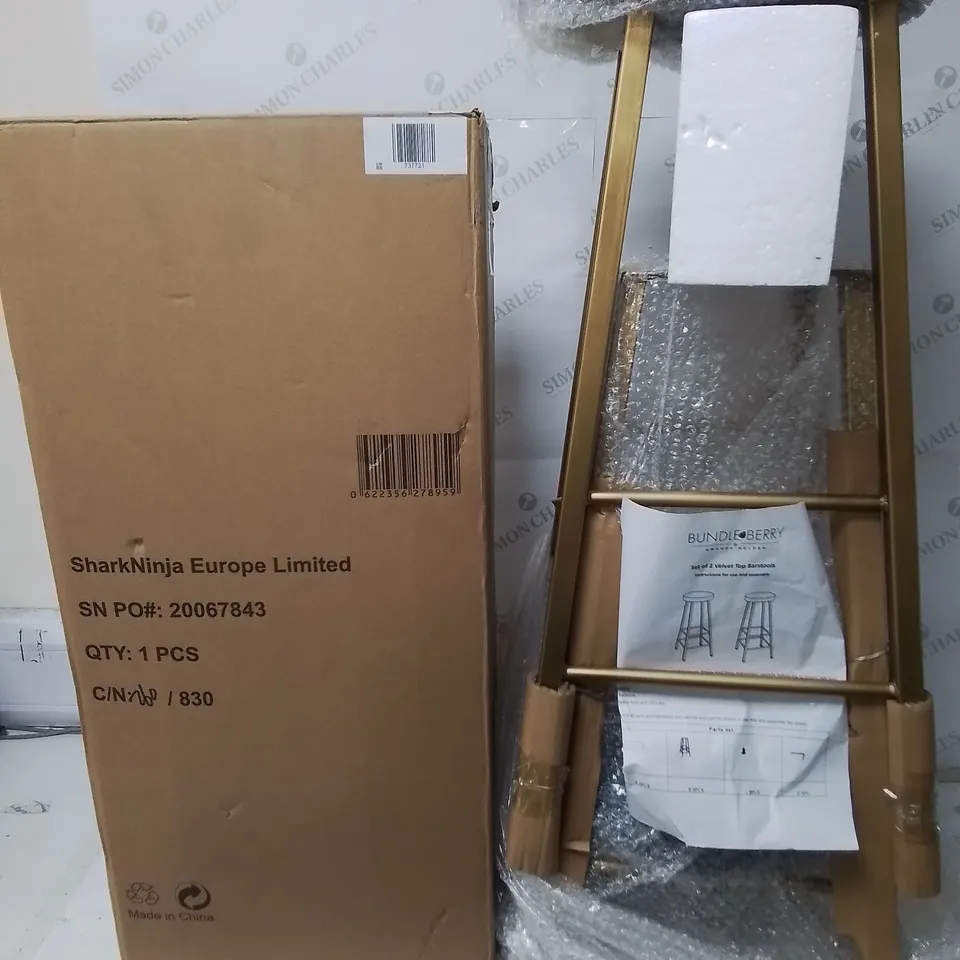 LOT OF ASSORTED HOUSEHOLD ITEMS TO INCLUDE SHARK HOOVER, BUNDLEBERRY BARSTOOLS AND PINK GIN GLASSES 