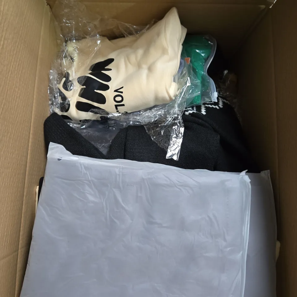 LARGE BOX OF ASSORTED CLOTHING ITEMS IN VARIOUS SIZES, STYLES AND COLOUR 