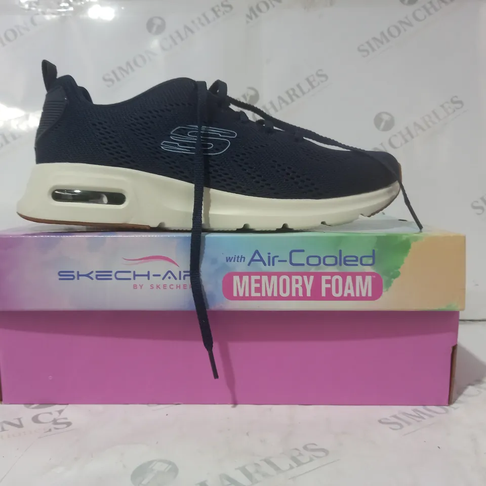 BOXED PAIR OF SKETCHERS AIR COOLED TRAINERS IN NAVY SIZE 7