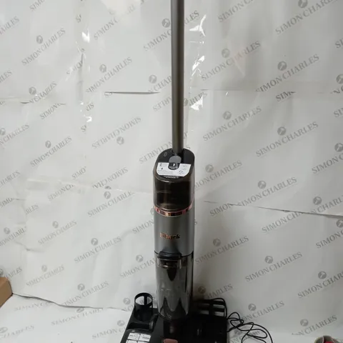 BOXED SHARK HYDROVAC HARD FLOOR WET & DRY CORDLESS CLEANER WD210UK