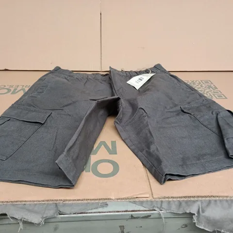 HOWIES EZRA M 261 DARK SHADOW XL CARGO SHORTS