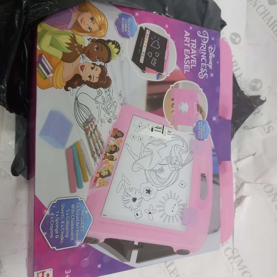BOXED DISNEY PRINCESS TRAVEL ART EASEL
