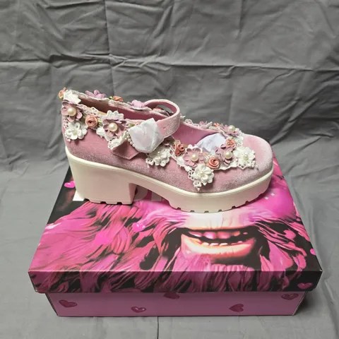 BOXED PAIR OF KOI TIRA PINK MARY JANES FAIRY POWDER EDITION SHOES - 6