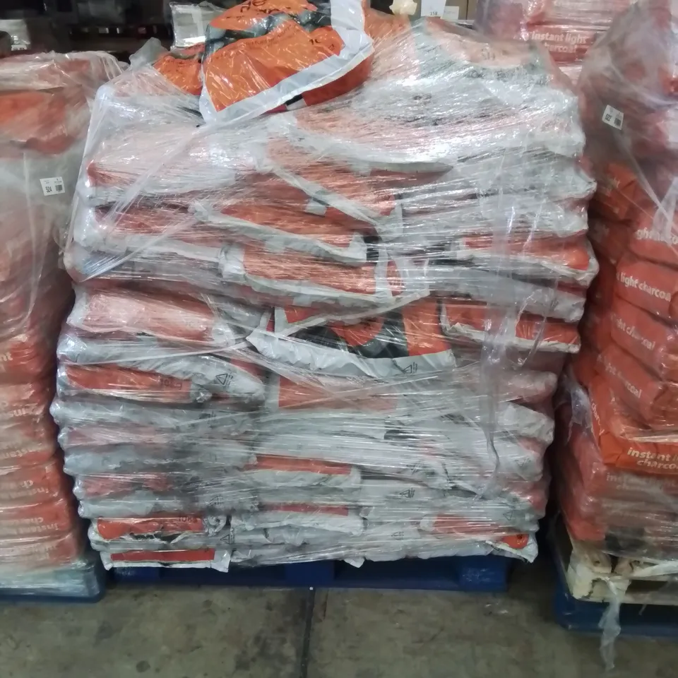 A PALLET TO CONTAIN APPROXIMATELY 90 X 10KG TRUE FLAME SMOKELESS SOLID FUEL BARBECUE CHARCOAL BRIQUETTES 