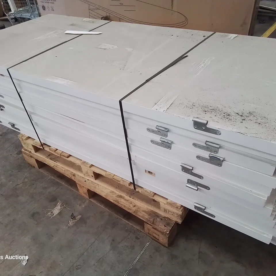 PALLET OF 11 FIRE DOORS