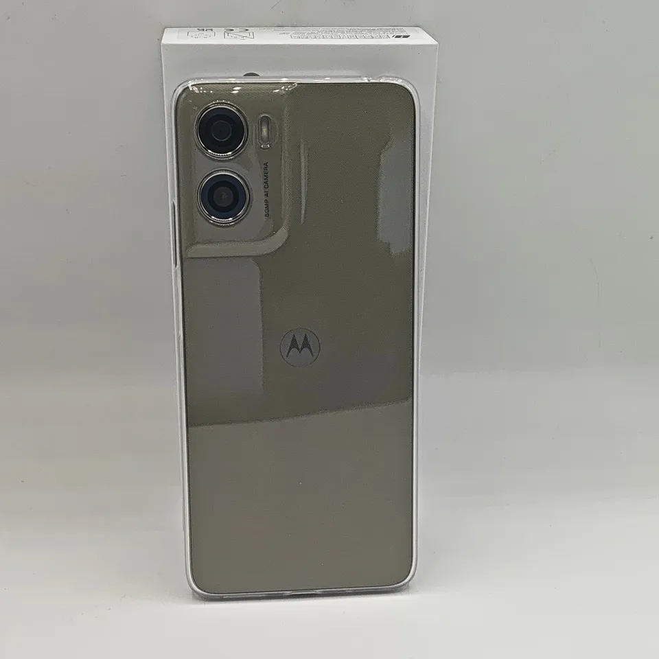BOXED MOTOROLA MOTO G 06 4+64GB IN LAUREL OAK - XT2535-3