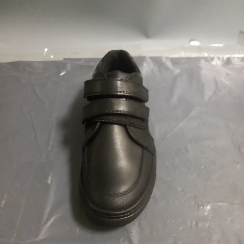 HUSH PUPPIES BOYS VELCRO FASTENING SCHOOL SHOES BLACK SIZE 1