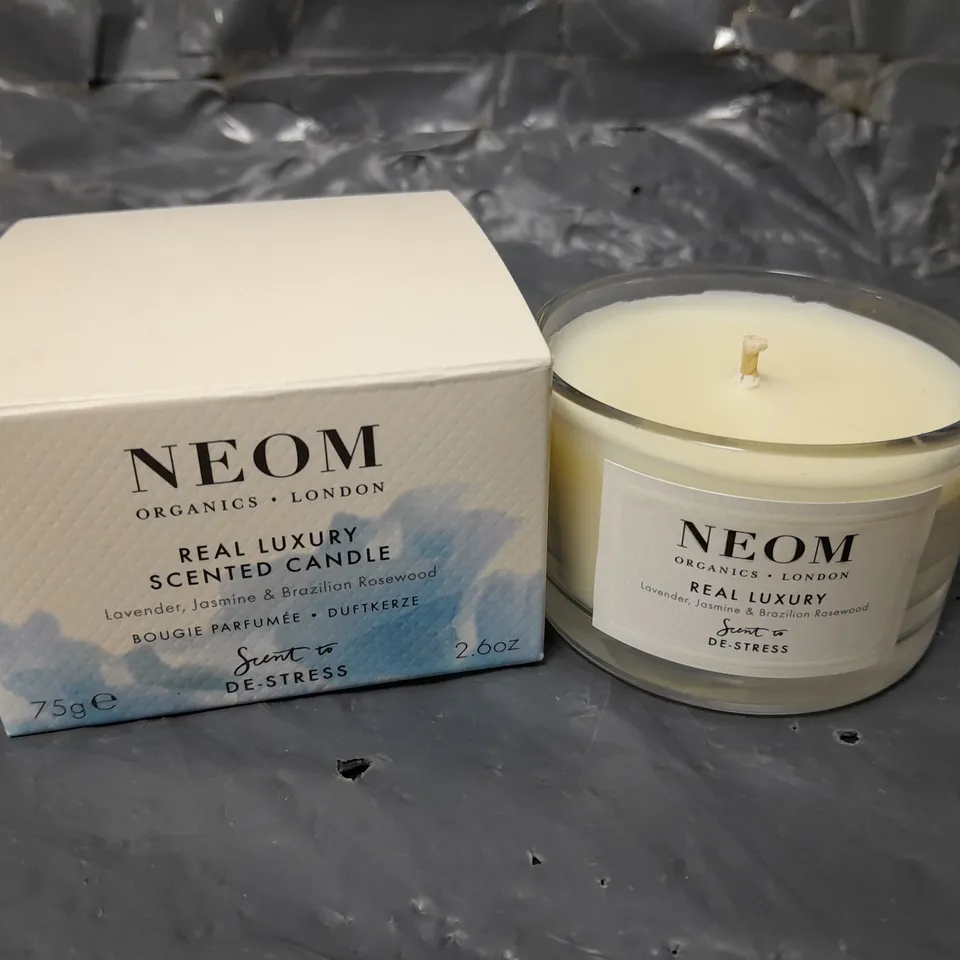 BOXED NEOM REAL LUXURY SCENTED CANDLE (DE-STRESS LAVENDER, JASMINE & BRAZILIAN ROSEWOOD) (75g)