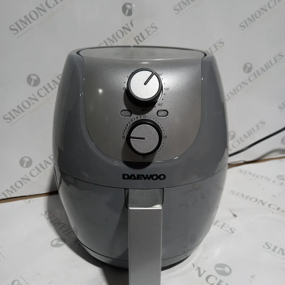 BOXED DAEWOOD 4 LITRE AIR FRYER 