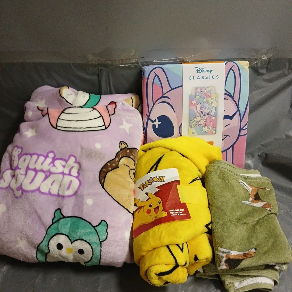 BOX OF APPROX 15 ASSORTED HOUSEHOLD ITEMS TO INCLUDE KIDS DUVET SET, SQUISHMALLOW BLANKET HOODIE, POKEMON HOODED THROW, ETC