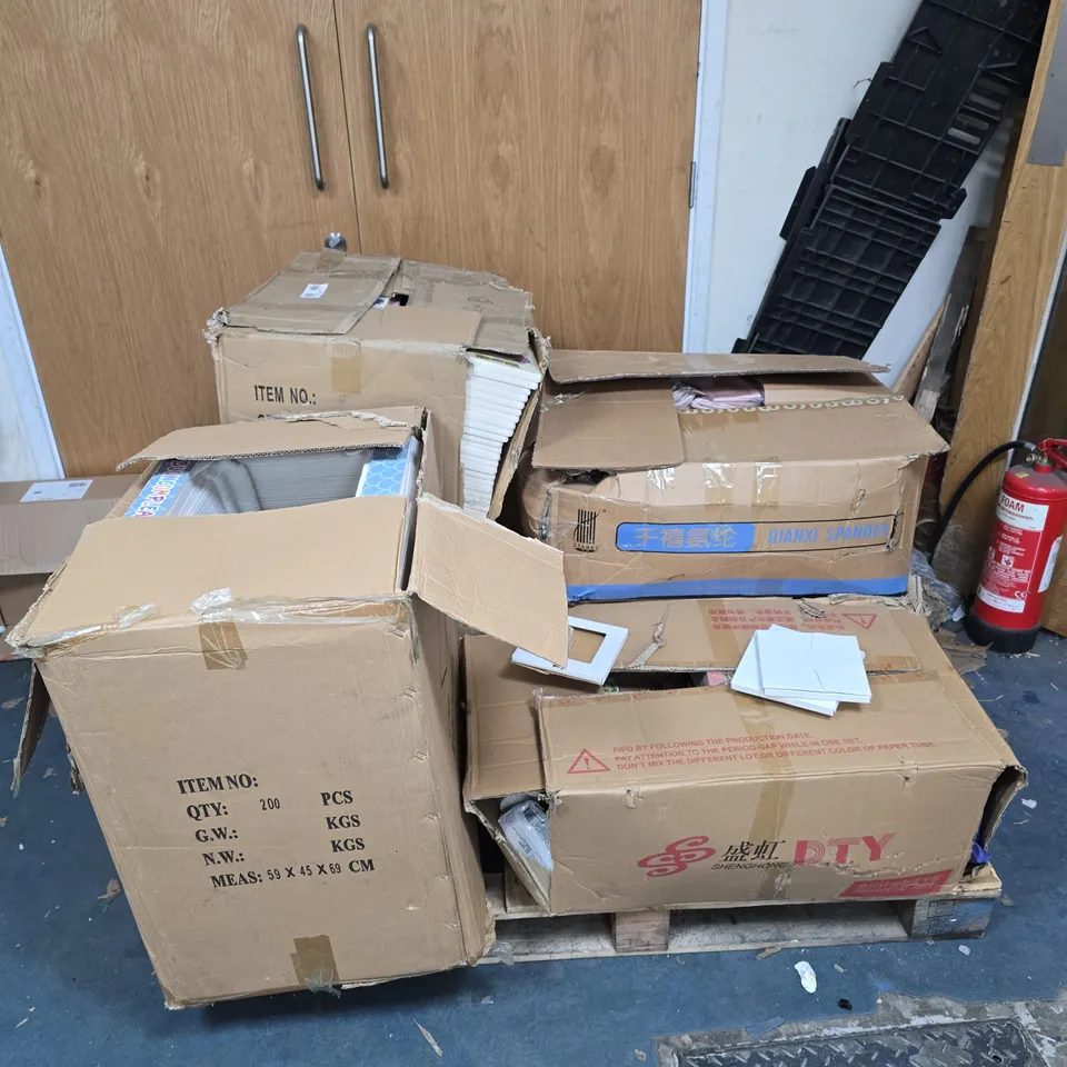 PALLET CONTAINING 6 BOXES OF ASSORTED ITEMS INCLUDING 3D PAPER PUZZELS , DECORATIVE TILE PICTURES AND TASSLED SCARF 