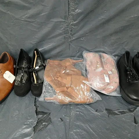 BOX OF APPROXIMATELY 15 PAIRS OF UNBOXED ASSORTED SHOES IN VARIOUS COLOUR, STYLES AND SIZES