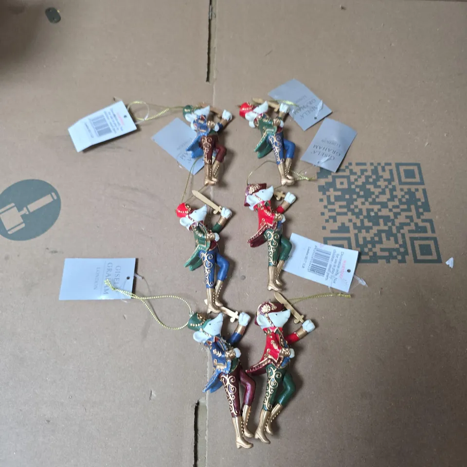 2 BOXES OF ASSORTED GISELA GRAHAM SMALL DECORATIONS 