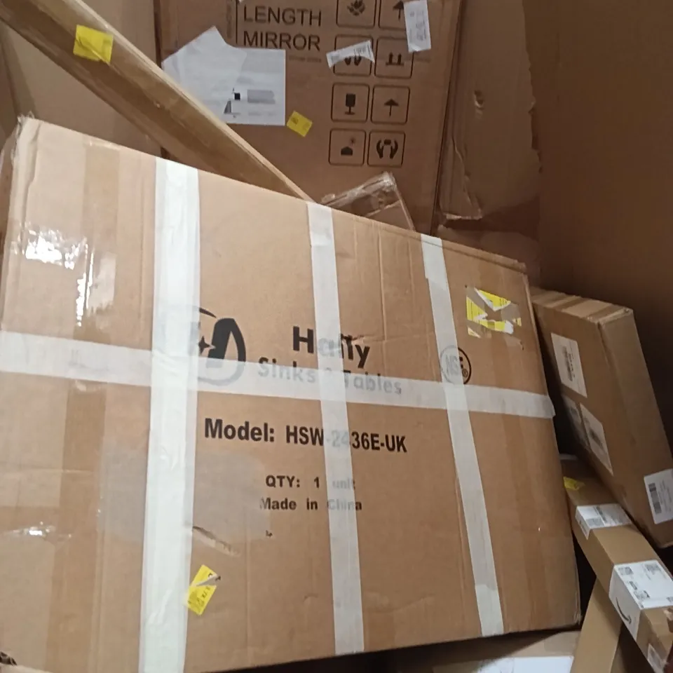 PALLET OF ASSORTED ITEMS INCLUDING - BLIND ROLLER, INVISIBLE CLOTHING RACK, FULL LENGTH MIRROR