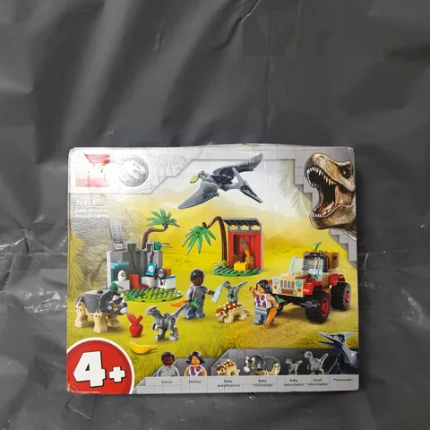 LEGO JURASSIC BABY DINO RESCUE CENTRE