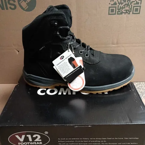 BOXED PAIR OF V12 FOOTWEAR LYNX IGS WATERPROOF BOOTS – BLACK, UK 9