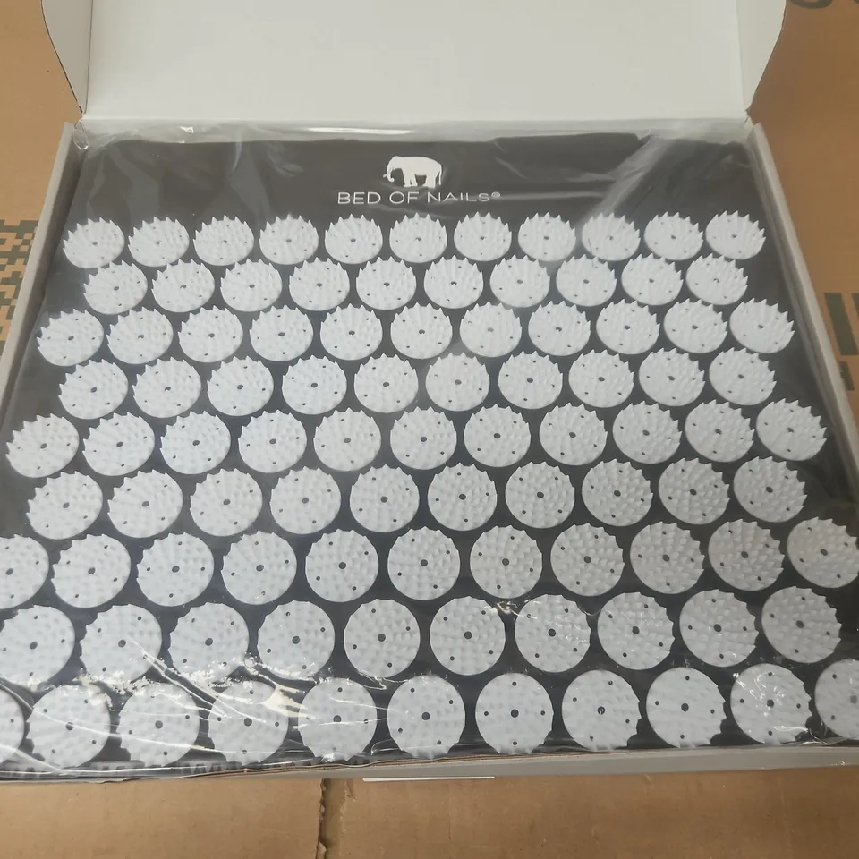 BOXED BED OF NAILS ACUPRESSURE MAT