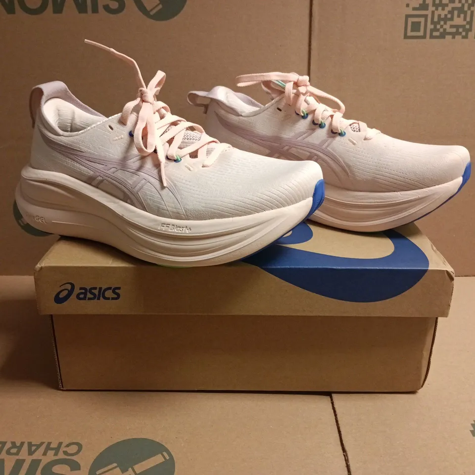 BOXED PAIR OF ASICS GEL-NIMBUS 28 TRAINERS IN PINK SIZE UK 6