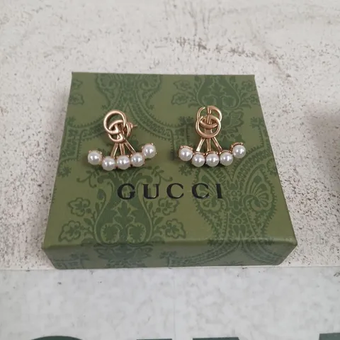 GUCCI GOLD-TONE PEARL CLUSTER EARRINGS