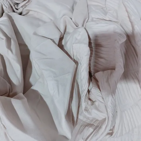 SUPER KING STRIPPED BED SET IN STONE