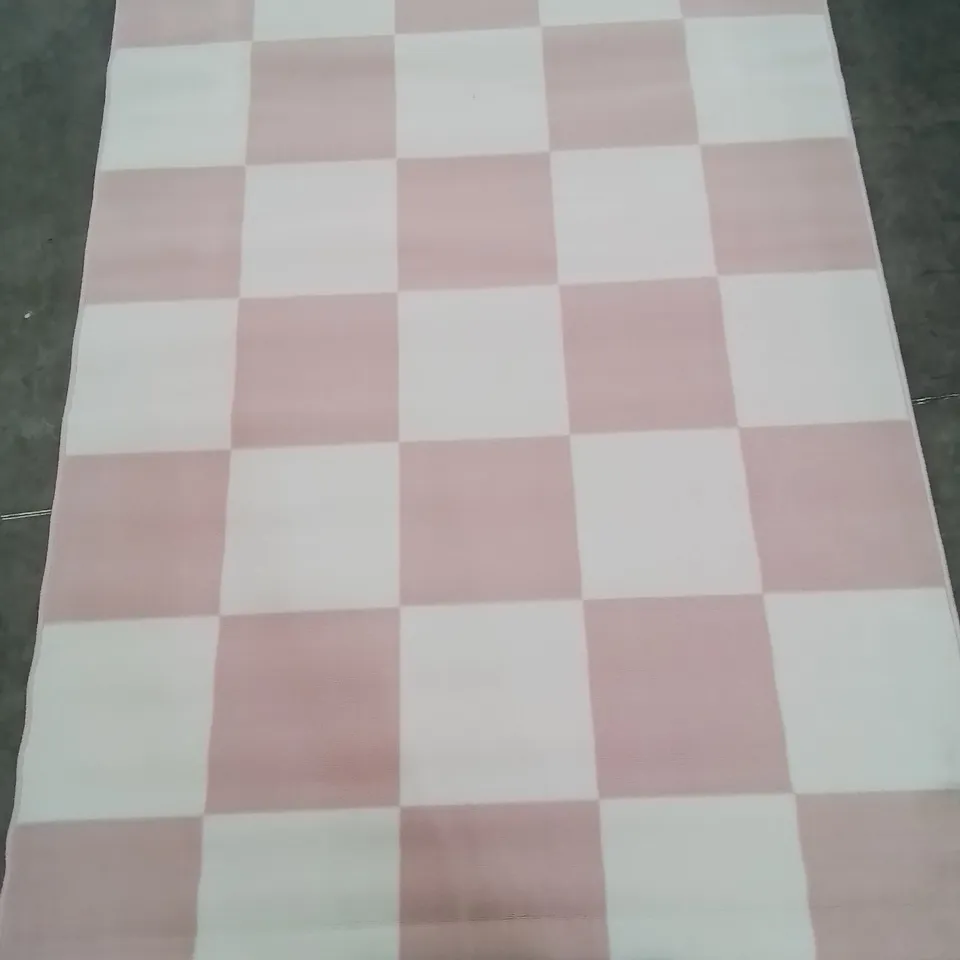 QUALITY DESIGNER MAESTRO PINK CHECKERS 160/230 AREA RUG