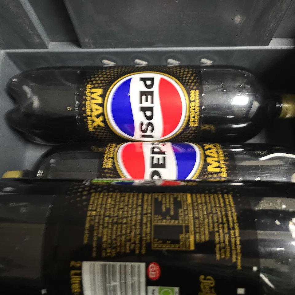 APPROXIMATELY 5 ASSORTED FOOD & DRINK ITEMS TO INCLUDE - PEPSI MAX CAFFINE FREE , SKITTLES TROPICAL , SKITTLES WILD BERRY