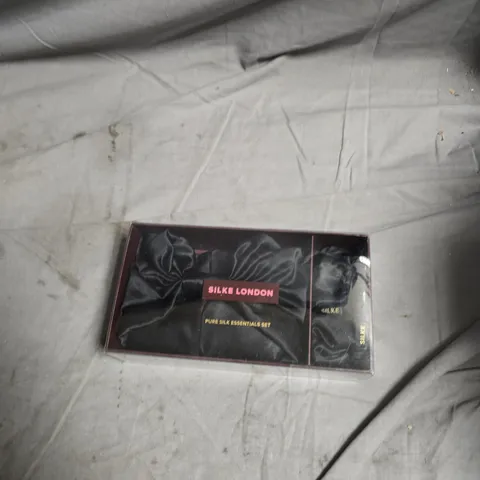 SILK LONDON PURE SILK ESSENTIALS SET – SILK HAIR WRAP, LARGE SCRUNCHIE & HAIR TIE, ONE SIZE